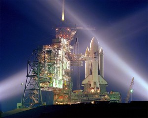 Raketoplán Columbia pripravený na prvý štart (STS-1)
