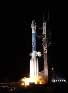 štart sondy MESSENGER s nosnou raketou Delta II