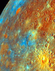 Merkúr v nepravých farbách (nie je možné pozorovať zo Zeme)
